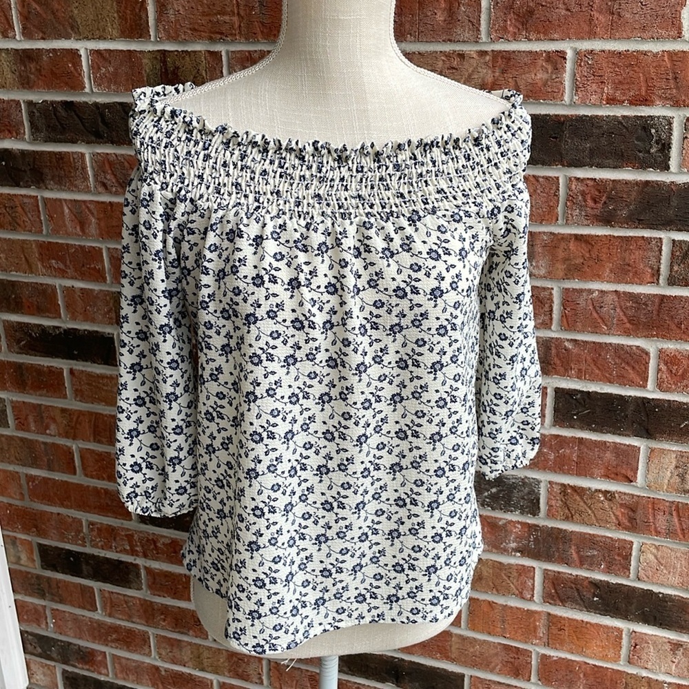 Kaileigh Smocked Off‎ Shoulder Top